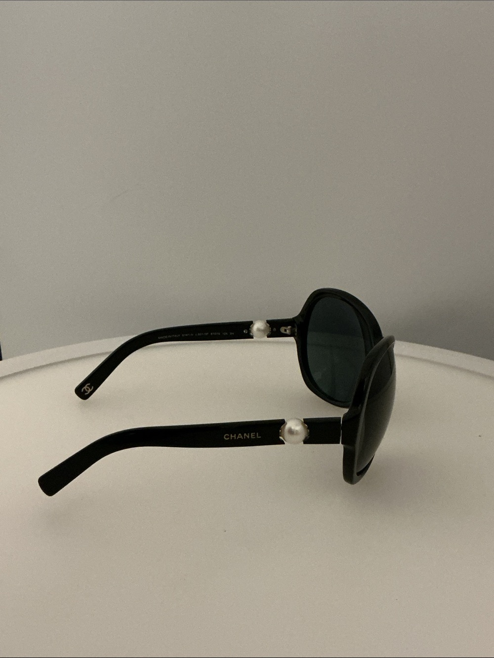 Authentic Chanel luxury designer signature black sunglasses with pearls - Picture 7 of 9